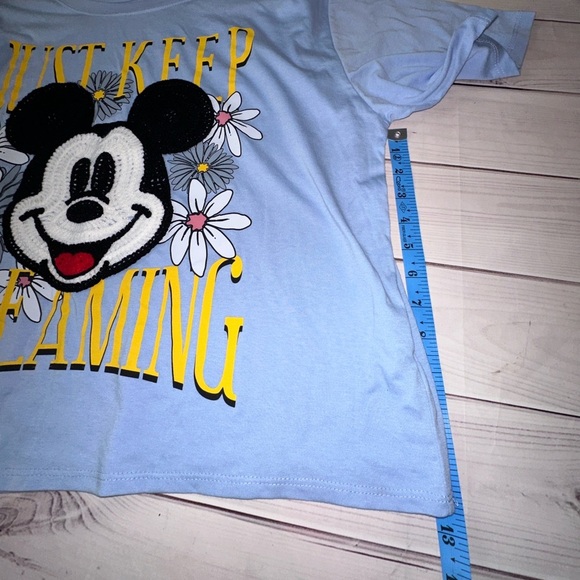 Disney “Just Keep Dreaming” Mickey Mouse Crochet Patch Tee – XXL Vacation Summer - Picture 5 of 6